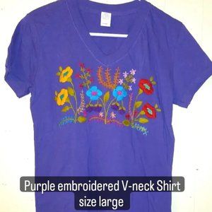Purple embroidered V-neck shirt size large